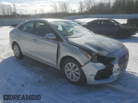 ✅ 2022 Hyundai Accent SE • VIN: 3KPC24A69NE163889 • Лот: 44427395. Опубликован ранее на Copart с пробегом 27 224 миль. Бесплатный доступ к архиву аукционных продаж из США и подробный отчёт об истории автомобиля на DreamBid. Изображение 4.