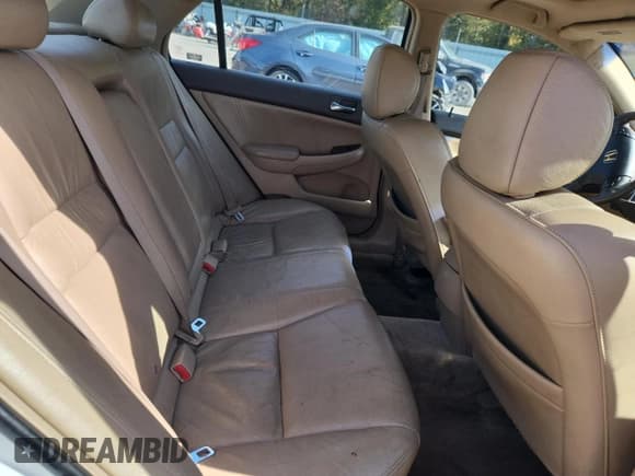 ✅ 2006 Honda Accord EX-L • VIN: 1HGCM56886A176455 • Lot: 92139085. Listed on Copart with 154,506 mi. Free auction sales archive from the USA and detailed vehicle history report at DreamBid. Image 10.