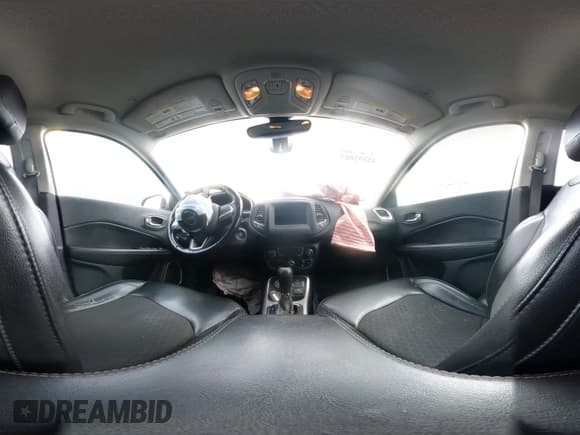 ✅ 2019 Jeep Compass Latitude • VIN: 3C4NJDBB0KT850712 • Lot: 42392007. Listed on IAAI with 152,282 mi. Free auction sales archive from the USA and detailed vehicle history report at DreamBid. Image 18.