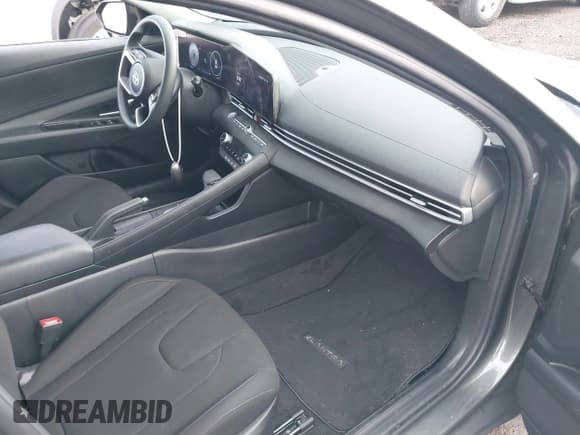 ✅ 2024 Hyundai Elantra SEL • VIN: KMHLM4DG0RU812898 • Lot: 43446196. Listed on IAAI with 11,043 mi. Free auction sales archive from the USA and detailed vehicle history report at DreamBid. Image 5.