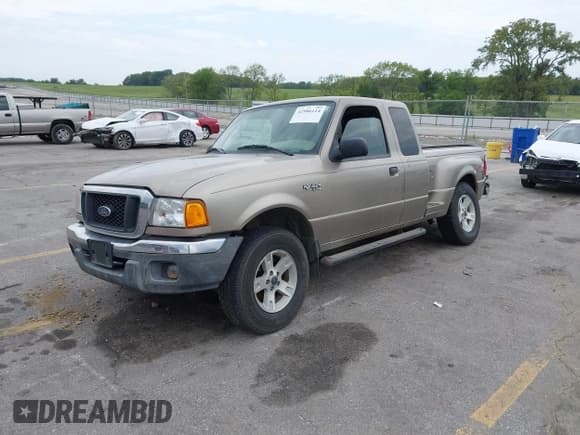✅ 2004 Ford Ranger XL Fleet • VIN: 1FTZR45E14PB30455 • Лот: 42986114. Опубликован ранее на IAAI с пробегом 131 100 миль. Бесплатный доступ к архиву аукционных продаж из США и подробный отчёт об истории автомобиля на DreamBid. Изображение 2.