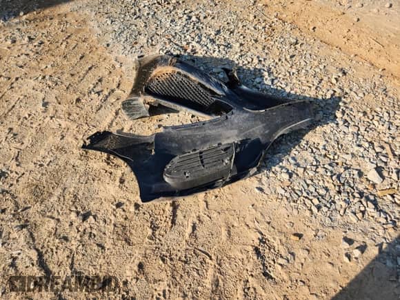 2001 Honda Accord EX с VIN 1HGCG16561A045930, выставлен на аукционе Copart как лот 71615505 с пробегом 145 210 миль миль и Списание • Salvage title. История ставок и продаж доступна на DreamBid. Изображение 12.