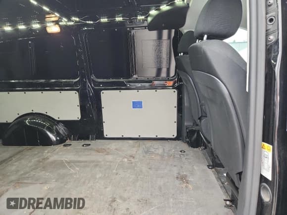 ✅ 2018 Mercedes-Benz Metris Cargo • VIN: WD3PG3EA7J3440448 • Lot: 80225825. Listed on Copart with 104,383 mi. Free auction sales archive from the USA and detailed vehicle history report at DreamBid. Image 11.