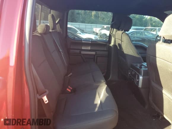 ✅ 2020 Ford F-150 XLT • VIN: 1FTEW1CP5LKE91273 • Lot: 92645025. Wystawiony na Copart z przebiegiem 113 534 mil. Bezpłatny archiwum sprzedaży aukcyjnych z USA i szczegółowy raport historii pojazdu na DreamBid. Zdjęcie 10.