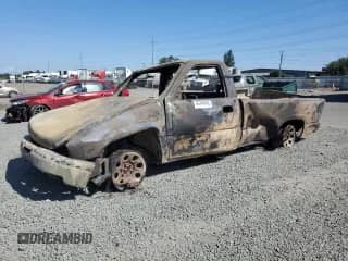 2006 Chevrolet Silverado 1500 Work Truck z VIN 1GCEK14V96Z128575, wystawiony jako Copart lot #65399695 z przebiegiem Nie podano mil oraz Nie do naprawy • Non repairable. Historia ofert i sprzedaży dostępna na DreamBid. Obrazek 1.