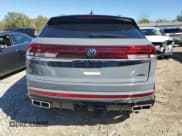 ✅ 2024 Volkswagen Atlas SEL Premium R-Line • VIN: 1V2FE2CA2RC238776 • Lot: 82517505. Wystawiony na Copart z przebiegiem 30 514 mil. Bezpłatny archiwum sprzedaży aukcyjnych z USA i szczegółowy raport historii pojazdu na DreamBid. Zdjęcie 6.