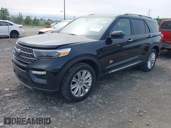 ✅ 2023 Ford Explorer King Ranch • VIN: 1FM5K8LC3PGA97812 • Lot: 42495831. Wystawiony na IAAI z przebiegiem 22 028 mil. Bezpłatny archiwum sprzedaży aukcyjnych z USA i szczegółowy raport historii pojazdu na DreamBid. Zdjęcie 17.