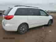 2009 Toyota Sienna LE z VIN 5TDZK23C19S276104, wystawiony jako Copart lot #81915145 z przebiegiem 261 254 mil mil oraz Szkoda całkowita • Salvage title. Historia ofert i sprzedaży dostępna na DreamBid. Obrazek 3.