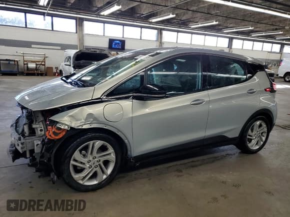 ✅ 2023 Chevrolet Bolt EV 1LT • VIN: 1G1FW6S05P4180502 • Лот: 92381565. Опубликован ранее на Copart с пробегом 81 418 миль. Бесплатный доступ к архиву аукционных продаж из США и подробный отчёт об истории автомобиля на DreamBid. Изображение 1.