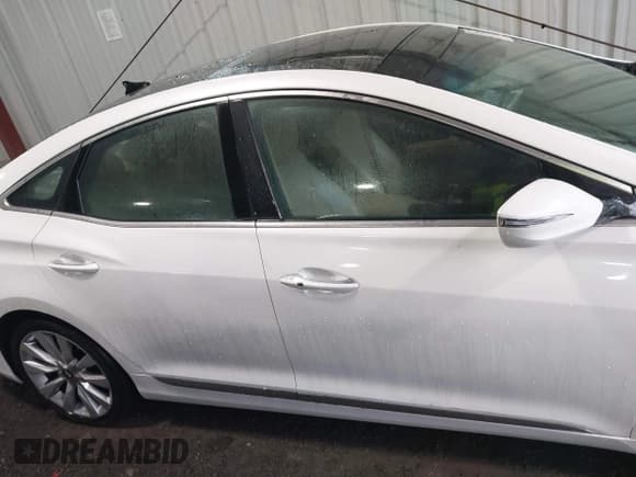 ✅ 2014 Hyundai Azera Limited • VIN: KMHFH4JG7EA378755 • Лот: 42027136. Опубликован ранее на IAAI с пробегом 216 082 миль. Бесплатный доступ к архиву аукционных продаж из США и подробный отчёт об истории автомобиля на DreamBid. Изображение 13.