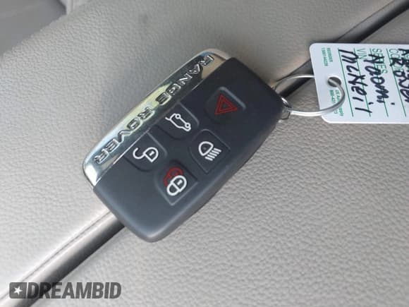 ✅ 2020 Land Rover Range Rover Velar R-Dynamic S • VIN: SALYK2EX3LA257157 • Лот: 43074342. Опубликован ранее на IAAI с пробегом 76 085 миль. Бесплатный доступ к архиву аукционных продаж из США и подробный отчёт об истории автомобиля на DreamBid. Изображение 11.