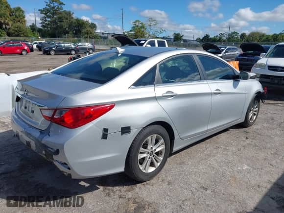 2014 Hyundai Sonata GLS с VIN 5NPEB4ACXEH920602, выставлен на аукционе IAAI как лот 43491108 с пробегом 198 927 миль миль и . История ставок и продаж доступна на DreamBid. Изображение 4.