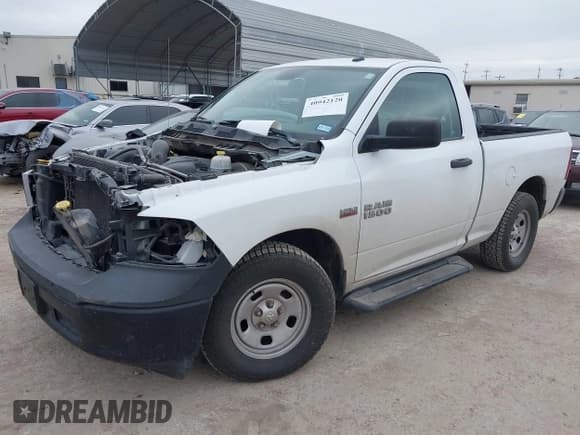 ✅ 2014 Ram 1500 Express • VIN: 3C6JR6AT6EG183744 • Лот: 40942120. Опубликован ранее на IAAI с пробегом 105 564 миль. Бесплатный доступ к архиву аукционных продаж из США и подробный отчёт об истории автомобиля на DreamBid. Изображение 2.