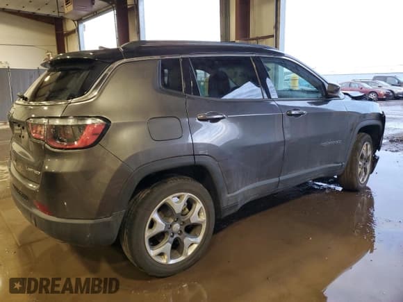 ✅ 2020 Jeep Compass Limited • VIN: 3C4NJDCB8LT251413 • Lot: 42994465. Wystawiony na Copart z przebiegiem 62 301 mil. Bezpłatny archiwum sprzedaży aukcyjnych z USA i szczegółowy raport historii pojazdu na DreamBid. Zdjęcie 3.