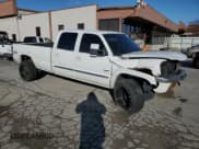 ✅ 2004 GMC Sierra 2500HD SLT • VIN: 1GTHK231X4F150326 • Lot: 85207124. Wystawiony na Copart z przebiegiem 290 621 mil. Bezpłatny archiwum sprzedaży aukcyjnych z USA i szczegółowy raport historii pojazdu na DreamBid. Zdjęcie 4.