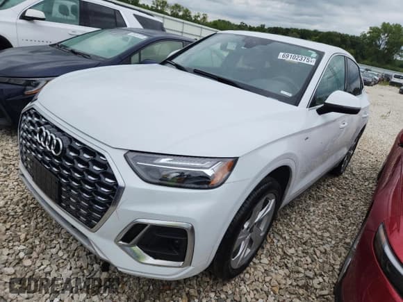 ✅ 2023 Audi Q5 Sportback S line Premium Plus • VIN: WA15AAFYXP2137350 • Lot: 69102375. Wystawiony na Copart z przebiegiem 40 805 mil. Bezpłatny archiwum sprzedaży aukcyjnych z USA i szczegółowy raport historii pojazdu na DreamBid. Zdjęcie 1.
