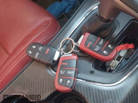 2022 Dodge Challenger SRT Hellcat with VIN 2C3CDZC92NH177608, listed as a IAAI auction lot 40596685 with 18,229 mi miles and . Bid and sale history available at DreamBid. Image 11.