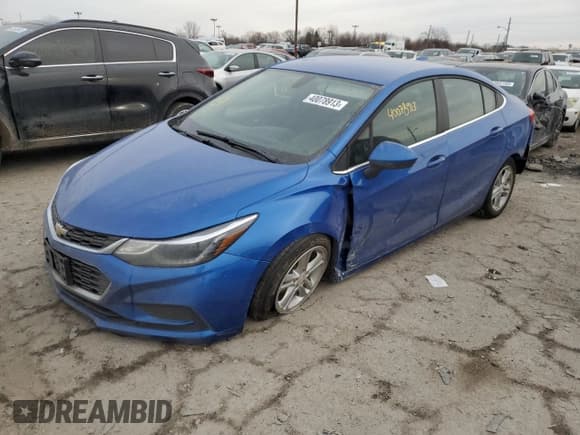 ✅ 2018 Chevrolet Cruze LT • VIN: 1G1BE5SM0J7111012 • Lot: 40078913. Listed on Copart with 98,085 mi. Free auction sales archive from the USA and detailed vehicle history report at DreamBid. Image 1.