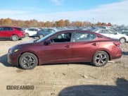 ✅ 2024 Nissan Sentra SV • VIN: 3N1AB8CV3RY275887 • Lot: 43625585. Wystawiony na IAAI z przebiegiem 9 146 mil. Bezpłatny archiwum sprzedaży aukcyjnych z USA i szczegółowy raport historii pojazdu na DreamBid. Zdjęcie 14.