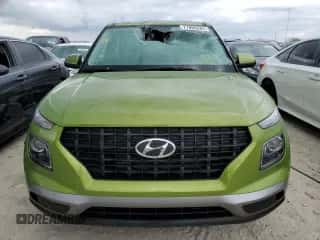 2024 Hyundai Venue SE with VIN KMHRB8A31RU320258, listed as a Copart auction lot 77896284 with 3,013 mi miles and Non repairable. Bid and sale history available at DreamBid. Image 5.