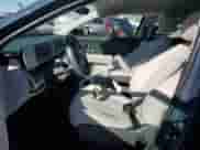 2022 Hyundai Ioniq 5 SEL z VIN KM8KN4AE0NU065339, wystawiony jako Copart lot #77987963 z przebiegiem 50 327 mil mil oraz . Historia ofert i sprzedaży dostępna na DreamBid. Obrazek 7.