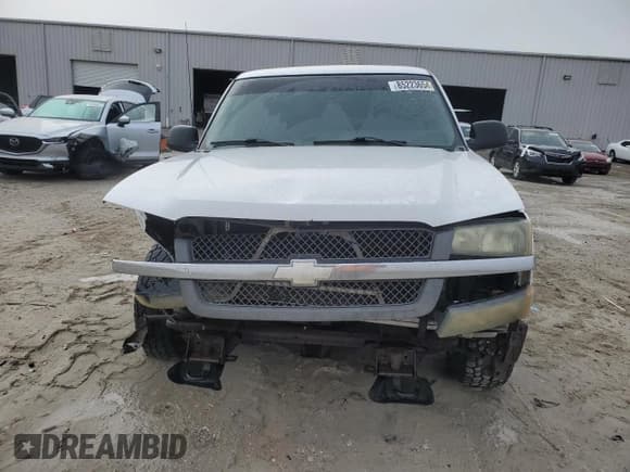 ✅ 2005 Chevrolet Silverado 1500 • VIN: 1GCEC19X85Z256134 • Лот: 85223654. Опубликован ранее на Copart с пробегом Не указан. Бесплатный доступ к архиву аукционных продаж из США и подробный отчёт об истории автомобиля на DreamBid. Изображение 5.
