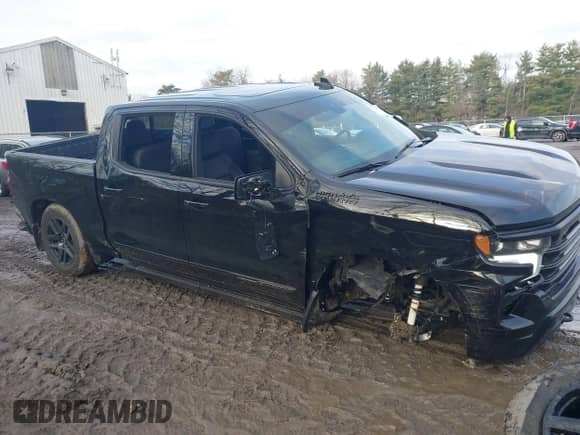 2024 Chevrolet Silverado 1500 High Country с VIN 1GCUDJED1RZ354691, выставлен на аукционе IAAI как лот 41130338 с пробегом 8 180 миль миль и . История ставок и продаж доступна на DreamBid. Изображение 1.