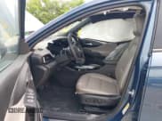 ✅ 2024 Buick Envista Avenir • VIN: KL47LCE29RB067841 • Lot: 42693505. Wystawiony na IAAI z przebiegiem 16 622 mil. Bezpłatny archiwum sprzedaży aukcyjnych z USA i szczegółowy raport historii pojazdu na DreamBid. Zdjęcie 5.