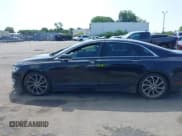 ✅ 2019 Lincoln MKZ Reserve I • VIN: 3LN6L5C98KR629190 • Lot: 42594616. Listed on IAAI with Not provided. Free auction sales archive from the USA and detailed vehicle history report at DreamBid. Image 13.