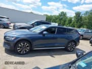 ✅ 2020 Volvo V60 • VIN: YV4102WKXL1035472 • Лот: 42778133. Опубликован ранее на IAAI с пробегом 34 038 миль. Бесплатный доступ к архиву аукционных продаж из США и подробный отчёт об истории автомобиля на DreamBid. Изображение 14.