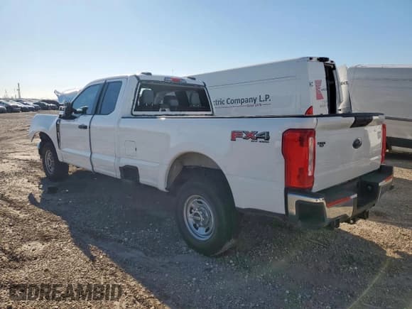 ✅ 2024 Ford F-250 XL • VIN: 1FT7X2BA9REG00124 • Lot: 90902235. Listed on Copart with Not provided. Free auction sales archive from the USA and detailed vehicle history report at DreamBid. Image 2.
