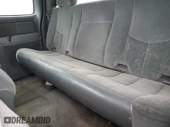 ✅ 2005 Chevrolet Silverado 1500 LS • VIN: 1GCEC19Z35Z294517 • Лот: 90684555. Опубликован ранее на Copart с пробегом 214 131 миль. Бесплатный доступ к архиву аукционных продаж из США и подробный отчёт об истории автомобиля на DreamBid. Изображение 10.