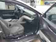 2023 Toyota Camry Hybrid LE z VIN 4T1C31AK8PU606221, wystawiony jako IAAI lot #41957788 z przebiegiem 52 532 mil mil oraz . Historia ofert i sprzedaży dostępna na DreamBid. Obrazek 5.