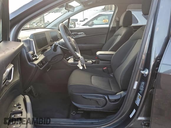 ✅ 2025 Kia Sportage LX • VIN: KNDPU3DFXS7343380 • Lot: 94226945. Wystawiony na Copart z przebiegiem 31 101 mil. Bezpłatny archiwum sprzedaży aukcyjnych z USA i szczegółowy raport historii pojazdu na DreamBid. Zdjęcie 7.