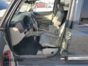 ✅ 2007 Jeep Commander Limited • VIN: 1J8HG58267C529343 • Lot: 71920285. Wystawiony na Copart z przebiegiem 182 193 mil. Bezpłatny archiwum sprzedaży aukcyjnych z USA i szczegółowy raport historii pojazdu na DreamBid. Zdjęcie 7.