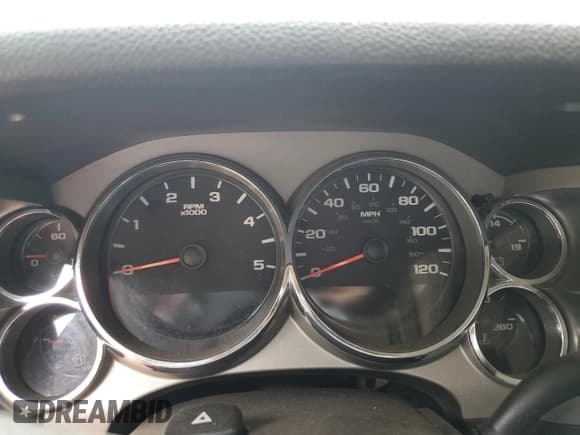 ✅ 2012 Chevrolet Silverado 2500HD LT • VIN: 1GC1KXC80CF139183 • Lot: 67720185. Wystawiony na Copart z przebiegiem Nie podano. Bezpłatny archiwum sprzedaży aukcyjnych z USA i szczegółowy raport historii pojazdu na DreamBid. Zdjęcie 9.