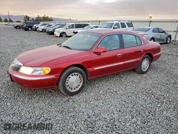 ✅ 1998 Lincoln Continental • VIN: 1LNFM97V8WY605717 • Lot: 94160785. Wystawiony na Copart z przebiegiem 156 160 mil. Bezpłatny archiwum sprzedaży aukcyjnych z USA i szczegółowy raport historii pojazdu na DreamBid. Zdjęcie 1.