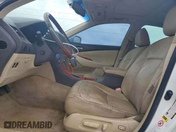 ✅ 2008 Lexus ES 330 • VIN: JTHBJ46G382164892 • Лот: 81952095. Опубликован ранее на Copart с пробегом 239 431 миль. Бесплатный доступ к архиву аукционных продаж из США и подробный отчёт об истории автомобиля на DreamBid. Изображение 7.