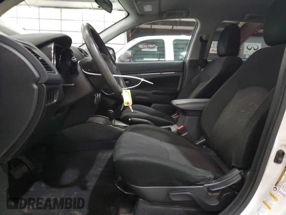 ✅ 2020 Mitsubishi Outlander ES • VIN: JA4AP3AU1LU021465 • Lot: 92281505. Listed on Copart with 144,395 mi. Free auction sales archive from the USA and detailed vehicle history report at DreamBid. Image 7.