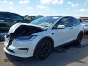 ✅ 2022 Tesla Model X Plaid • VIN: 7SAXCBE66NF351490 • Лот: 42407605. Опубликован ранее на IAAI с пробегом Не указан. Бесплатный доступ к архиву аукционных продаж из США и подробный отчёт об истории автомобиля на DreamBid. Изображение 2.