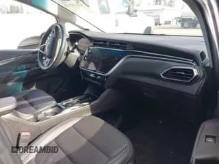 ✅ 2023 Chevrolet Bolt EV 2LT • VIN: 1G1FX6S0XP4201602 • Lot: 41635772. Wystawiony na IAAI z przebiegiem 9 249 mil. Bezpłatny archiwum sprzedaży aukcyjnych z USA i szczegółowy raport historii pojazdu na DreamBid. Zdjęcie 5.