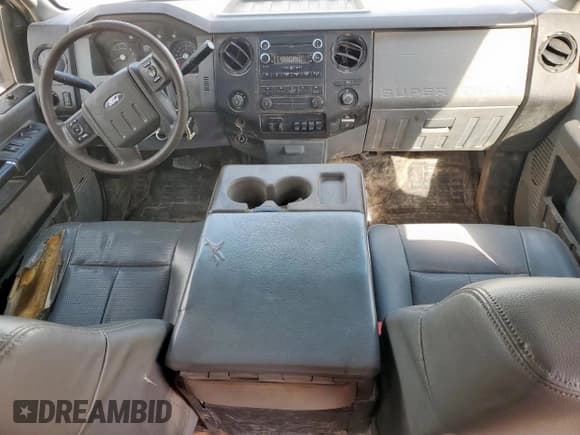 ✅ 2015 Ford F-250 Lariat • VIN: 1FT7W2B68FEB06802 • Lot: 81435075. Wystawiony na Copart z przebiegiem 201 614 mil. Bezpłatny archiwum sprzedaży aukcyjnych z USA i szczegółowy raport historii pojazdu na DreamBid. Zdjęcie 8.