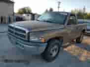 2001 Dodge 1500 z VIN 1B7HC16Y71S670020, wystawiony jako Copart lot #74818764 z przebiegiem Nie podano mil oraz Szkoda całkowita • Salvage title. Historia ofert i sprzedaży dostępna na DreamBid. Obrazek 1.