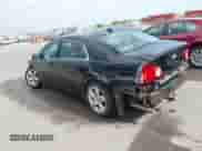 2012 Chevrolet Malibu 1LS z VIN 1G1ZB5E03CF253296, wystawiony jako IAAI lot #43278369 z przebiegiem 144 163 mil mil oraz . Historia ofert i sprzedaży dostępna na DreamBid. Obrazek 3.