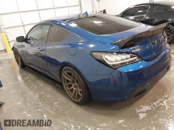 ✅ 2016 Hyundai Genesis Coupe R-Spec • VIN: KMHHU6KJ2GU134961 • Lot: 41902014. Wystawiony na IAAI z przebiegiem 82 384 mil. Bezpłatny archiwum sprzedaży aukcyjnych z USA i szczegółowy raport historii pojazdu na DreamBid. Zdjęcie 3.