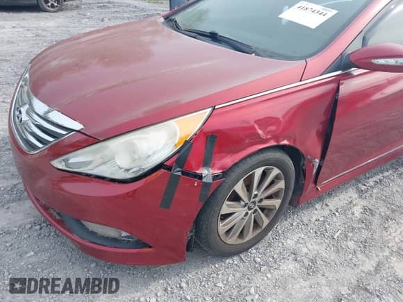 2014 Hyundai Sonata Limited с VIN 5NPEC4AC3EH915142, выставлен на аукционе IAAI как лот 41874344 с пробегом 157 132 миль миль и . История ставок и продаж доступна на DreamBid. Изображение 18.