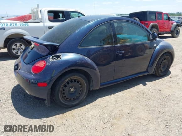 ✅ 2000 Volkswagen Beetle GLS • VIN: 3VWCF21C5YM450362 • Lot: 42606227. Wystawiony na IAAI z przebiegiem 156 605 mil. Bezpłatny archiwum sprzedaży aukcyjnych z USA i szczegółowy raport historii pojazdu na DreamBid. Zdjęcie 4.