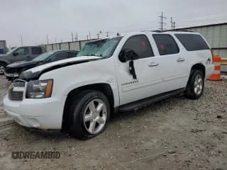 ✅ 2013 Chevrolet Suburban LT • VIN: 1GNSCJE09DR255852 • Lot: 70043984. Wystawiony na Copart z przebiegiem Nie podano. Bezpłatny archiwum sprzedaży aukcyjnych z USA i szczegółowy raport historii pojazdu na DreamBid. Zdjęcie 1.