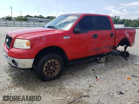 ✅ 2006 Ford F-150 XLT • VIN: 1FTRW12WX6FB55559 • Лот: 66211165. Опубликован ранее на Copart с пробегом 221 698 миль. Бесплатный доступ к архиву аукционных продаж из США и подробный отчёт об истории автомобиля на DreamBid. Изображение 1.