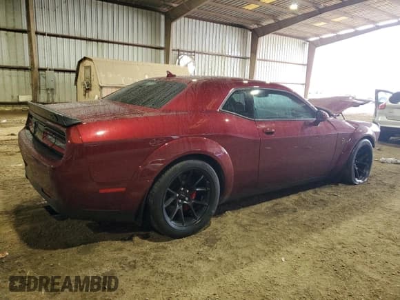✅ 2021 Dodge Challenger SRT Super Stock • VIN: 2C3CDZL93MH501101 • Lot: 41508535. Wystawiony na Copart z przebiegiem 19 260 mil. Bezpłatny archiwum sprzedaży aukcyjnych z USA i szczegółowy raport historii pojazdu na DreamBid. Zdjęcie 3.
